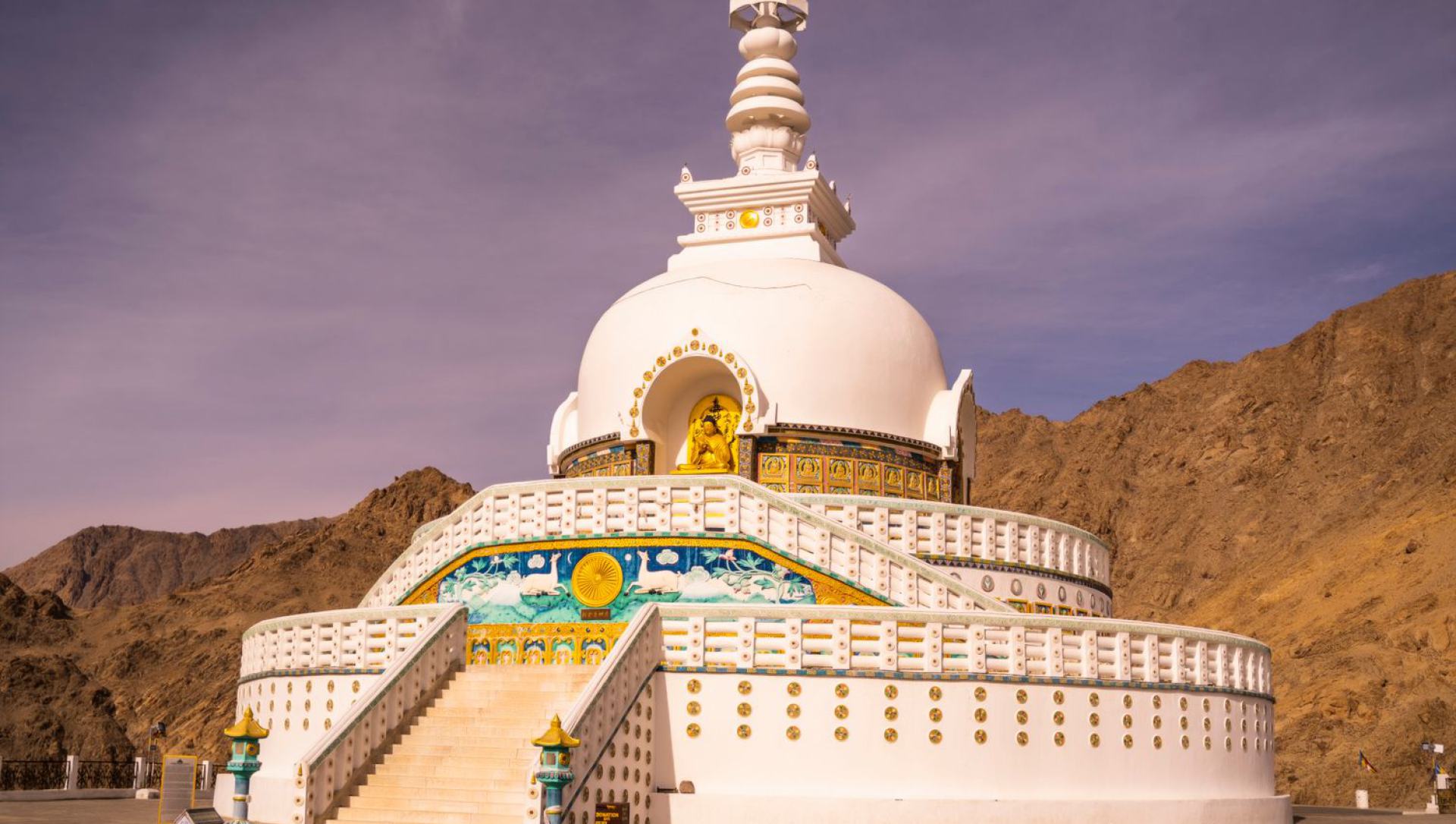 Shanti Stupa overlooking Leh and Ladakh mountains
