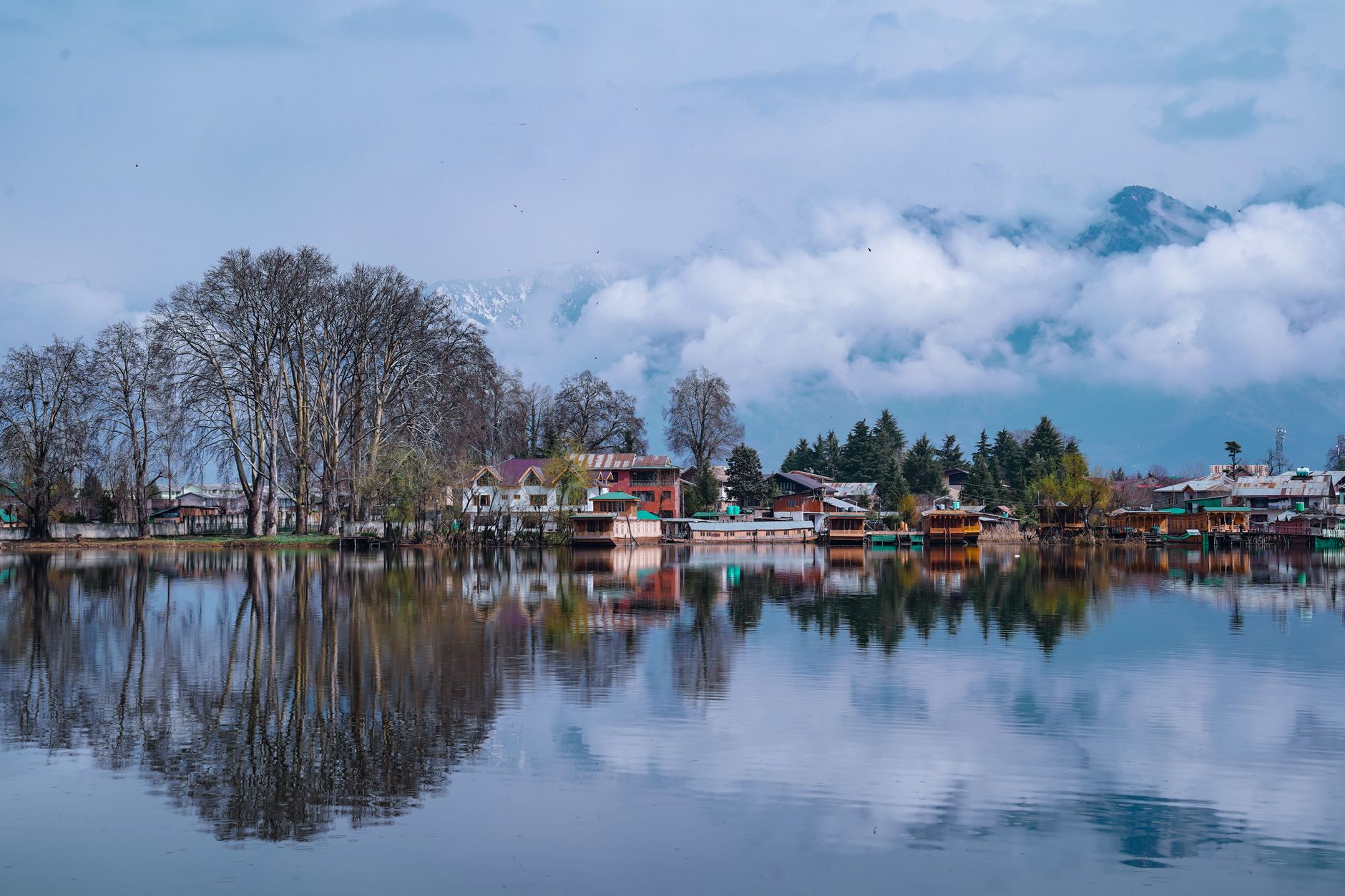 Kashmir Paradise Escape